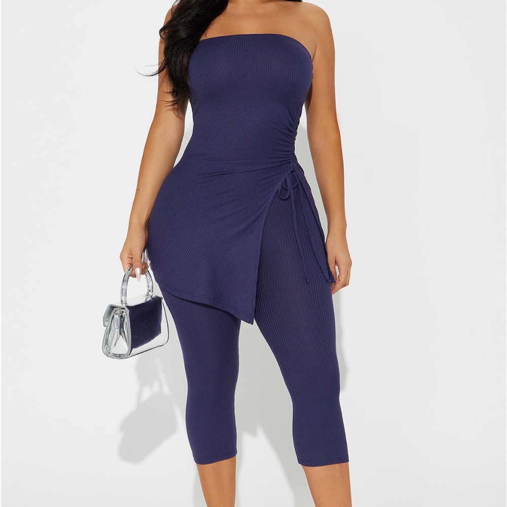Never Worn Capri Set